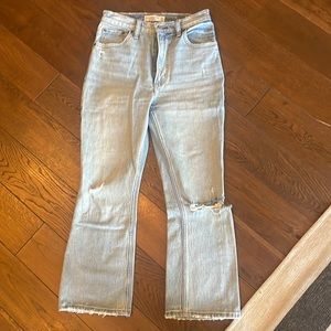 A&F kick flare ultra high rise